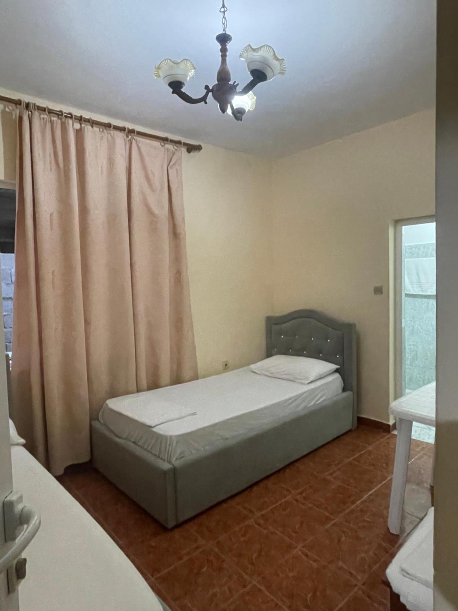 Hotel Gjika Sarande Bagian luar foto