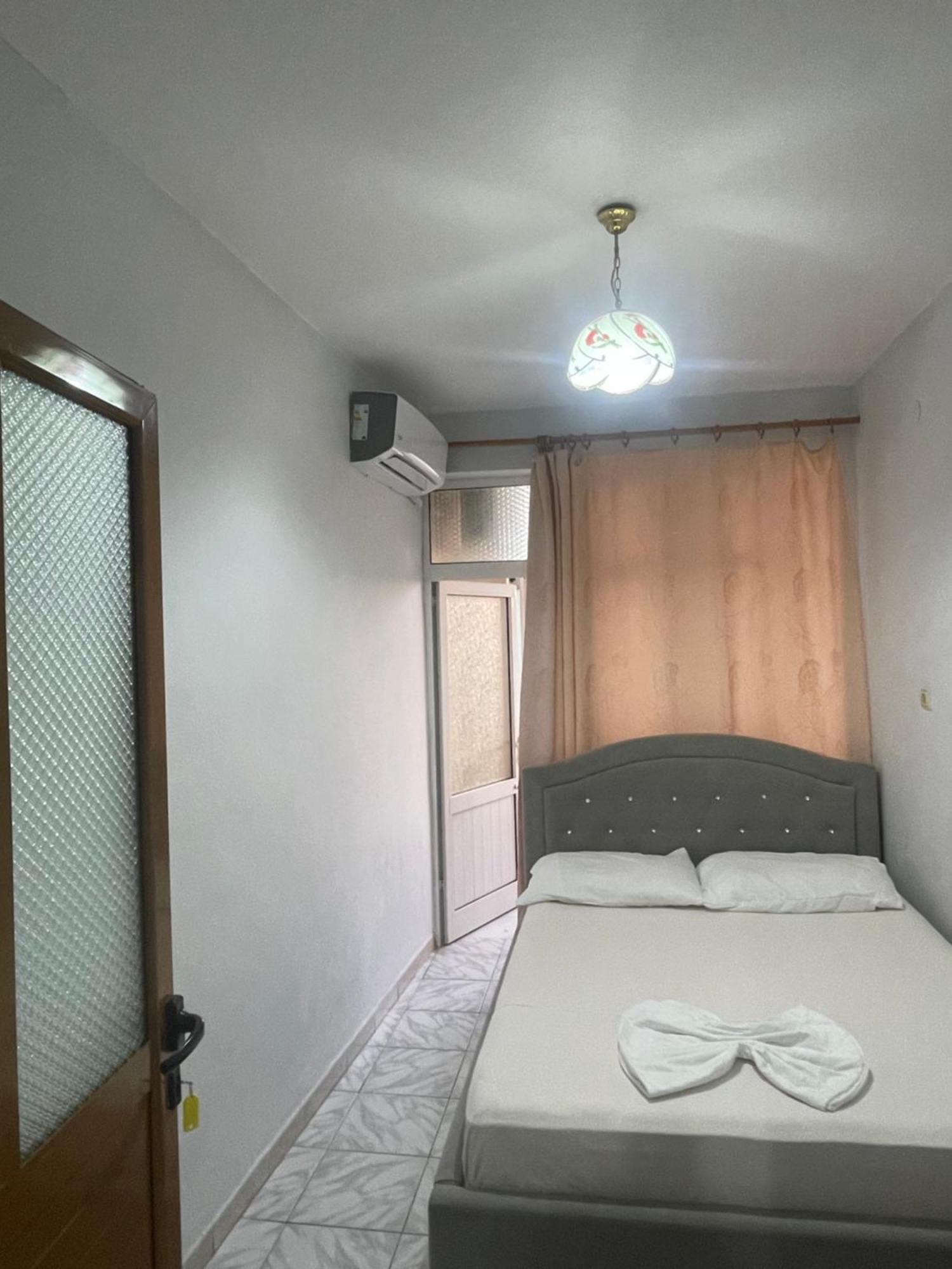 Hotel Gjika Sarande Bagian luar foto