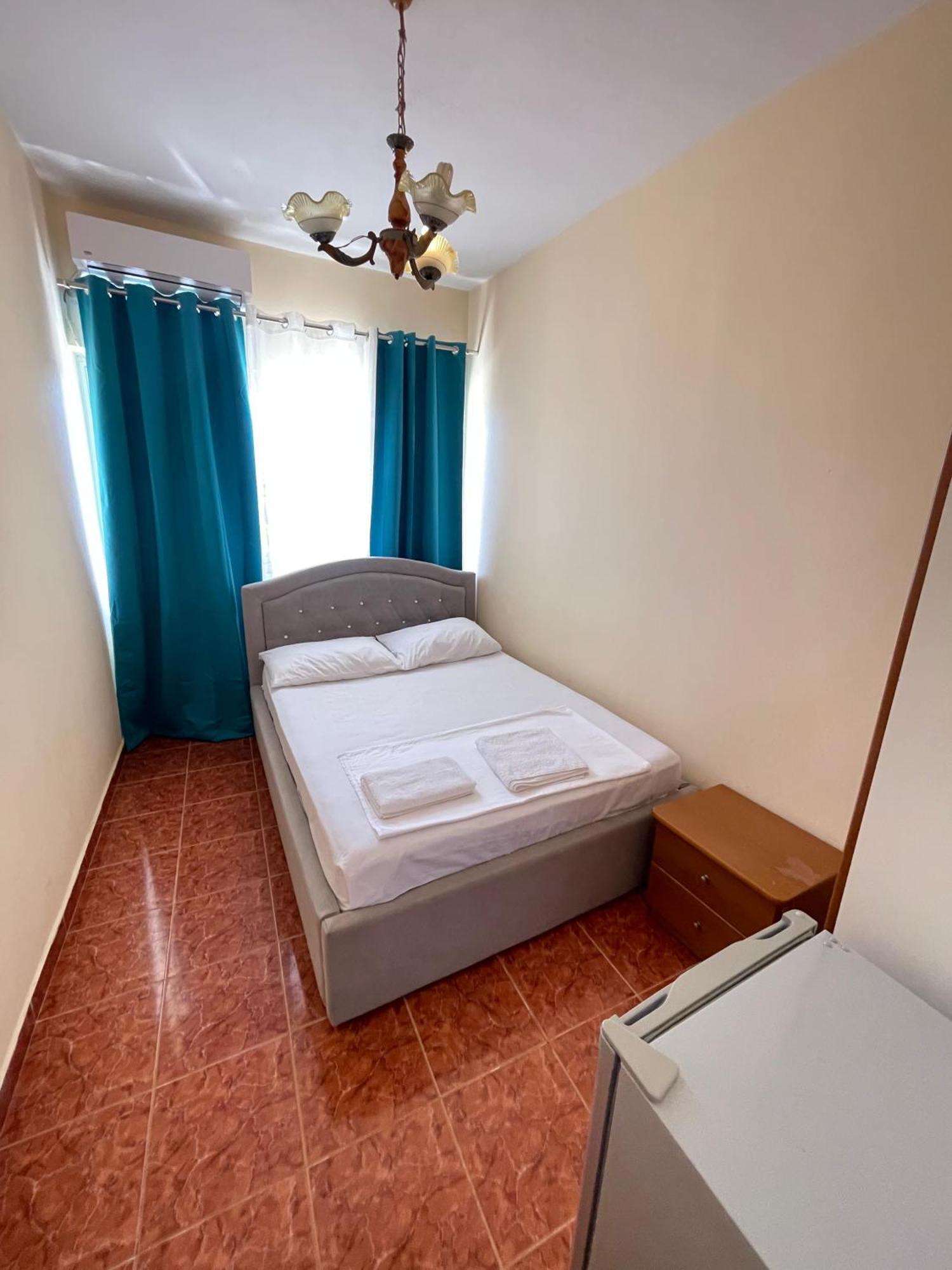 Hotel Gjika Sarande Bagian luar foto