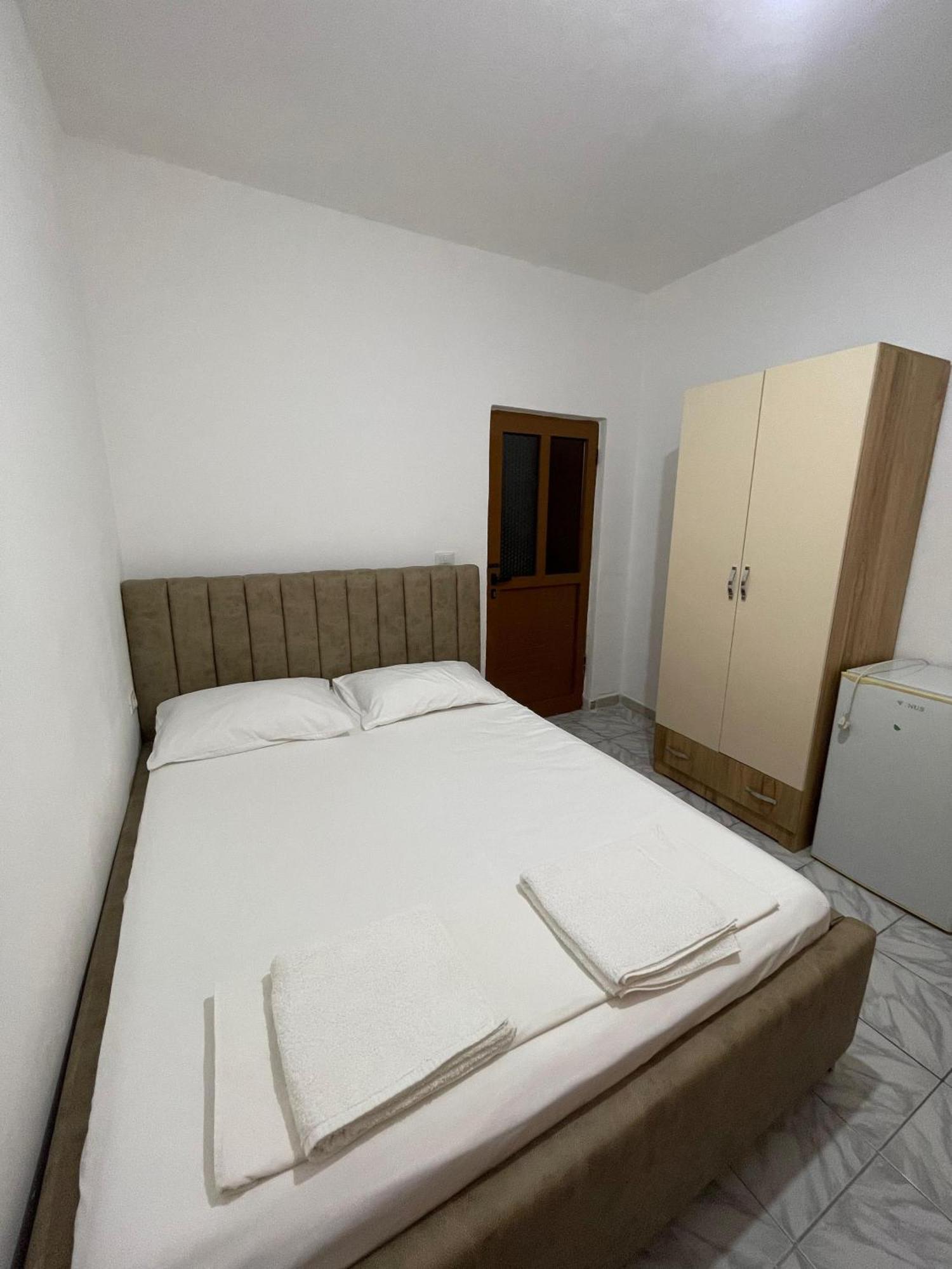 Hotel Gjika Sarande Bagian luar foto