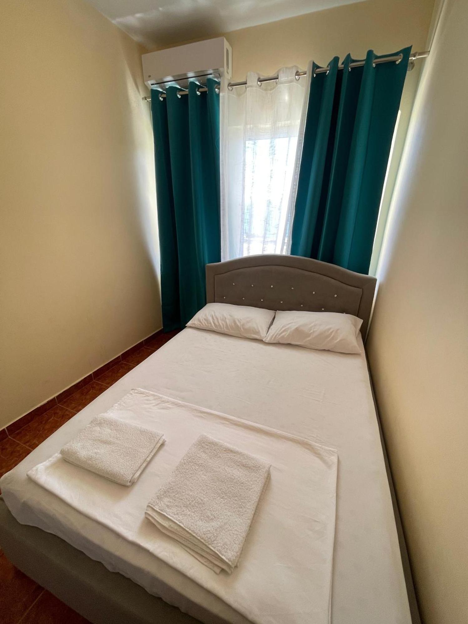Hotel Gjika Sarande Bagian luar foto