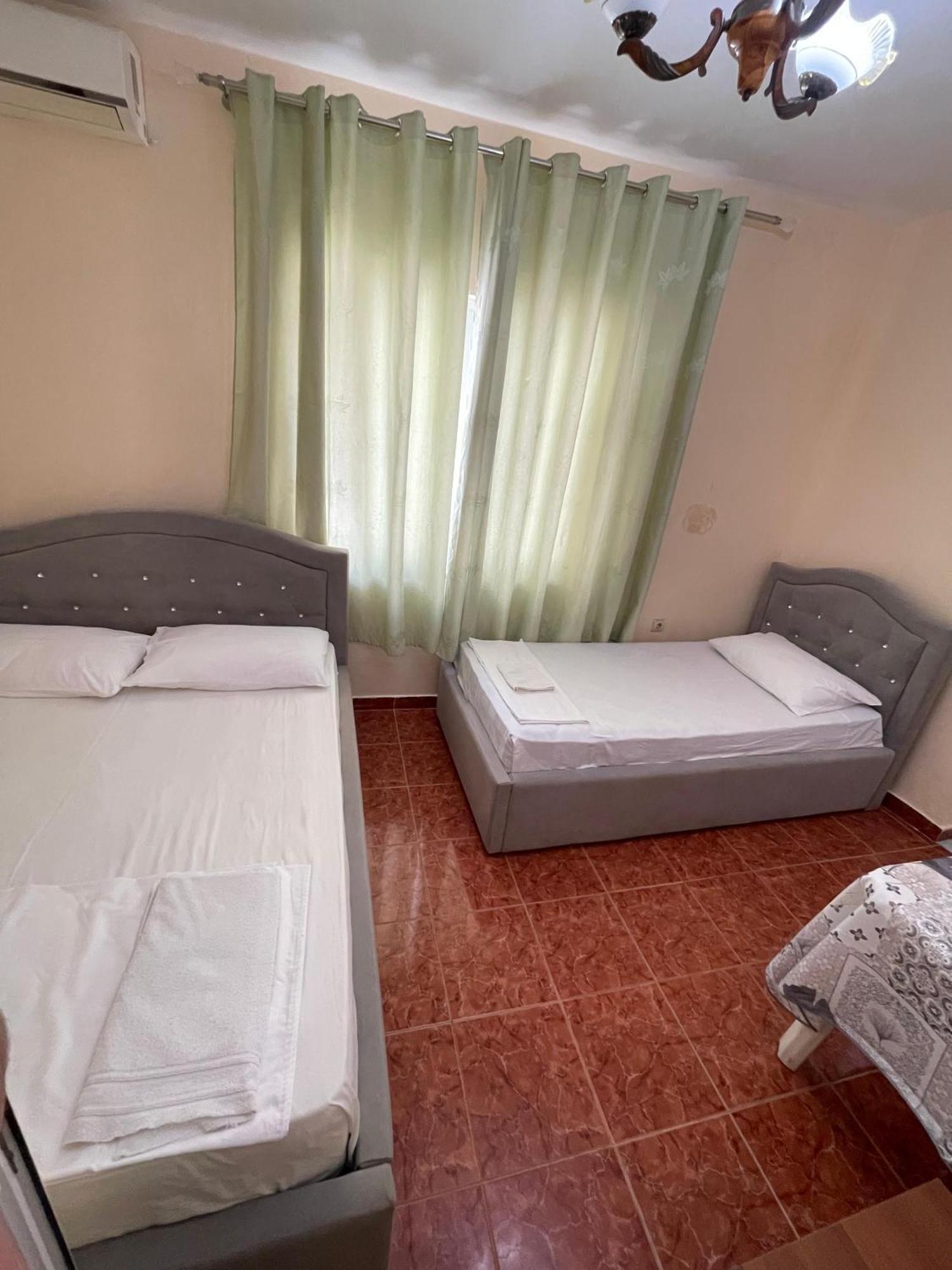 Hotel Gjika Sarande Bagian luar foto