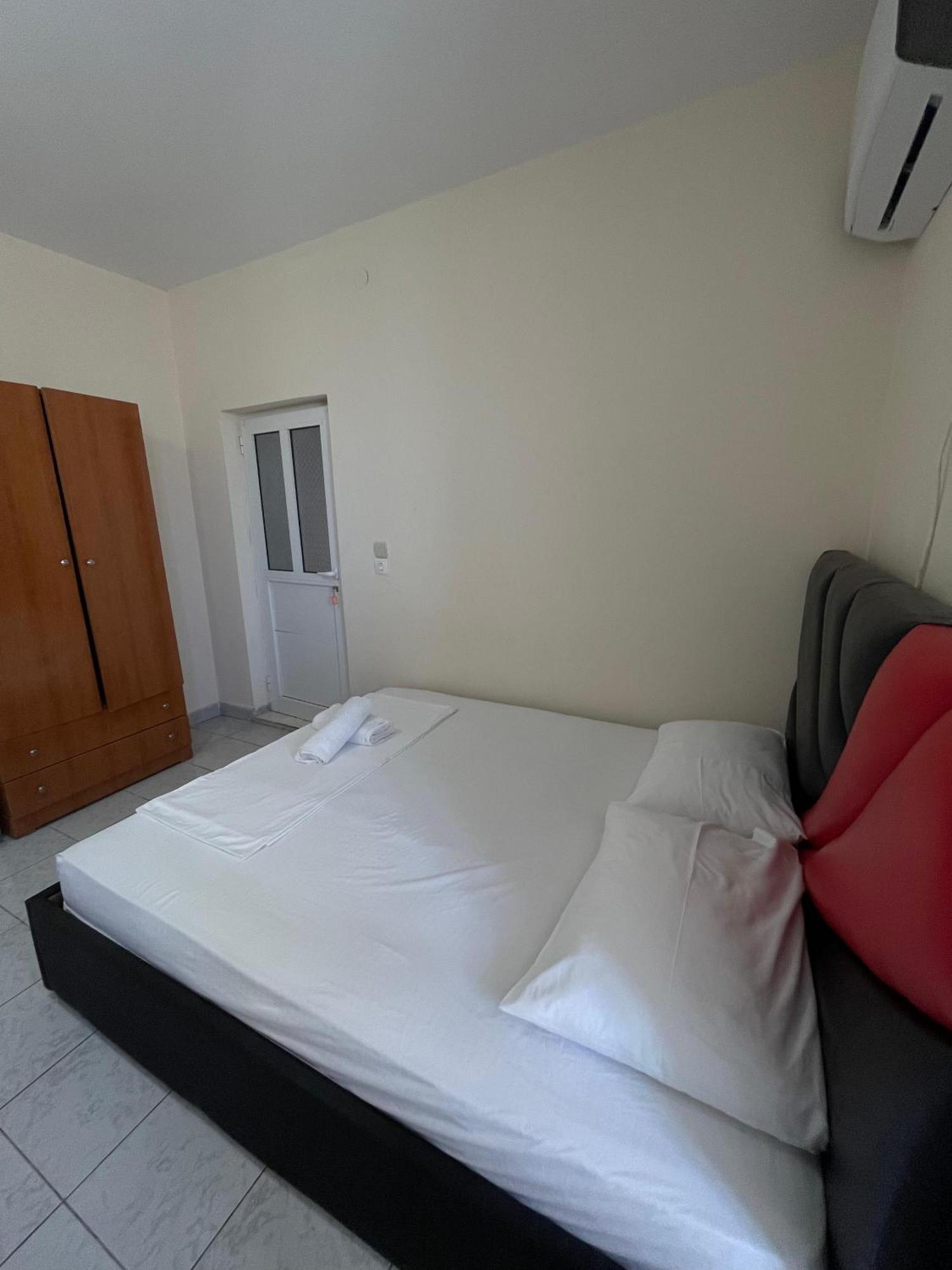 Hotel Gjika Sarande Bagian luar foto