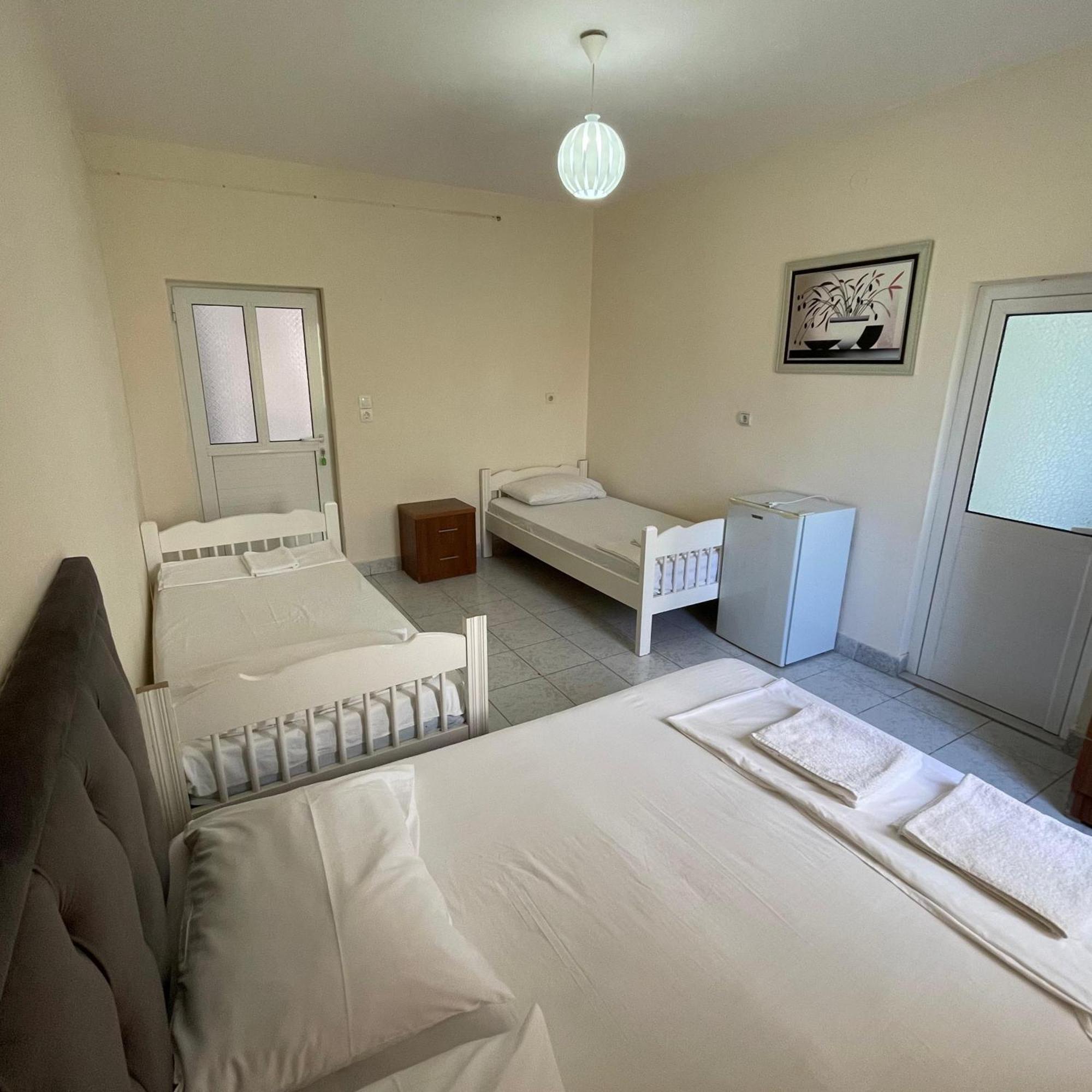 Hotel Gjika Sarande Bagian luar foto