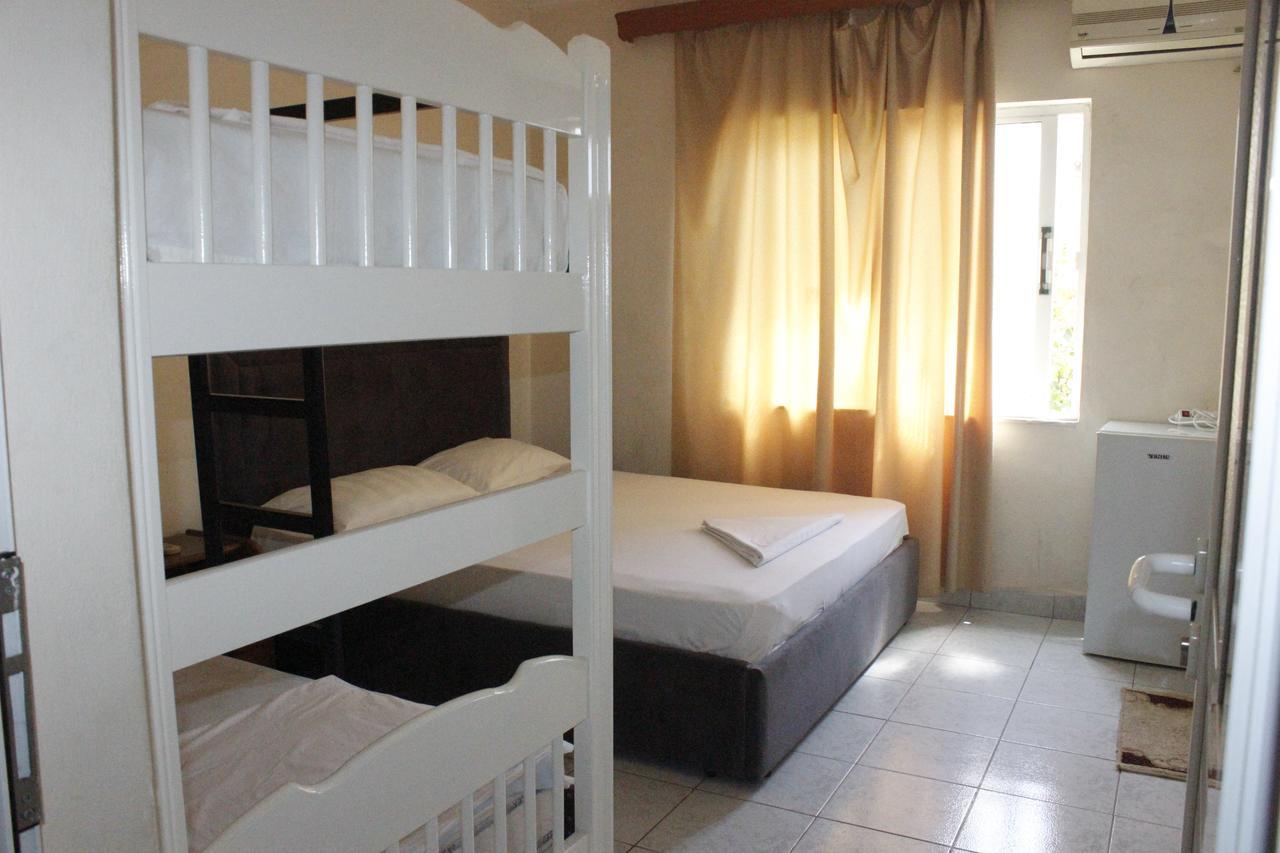 Hotel Gjika Sarande Bagian luar foto